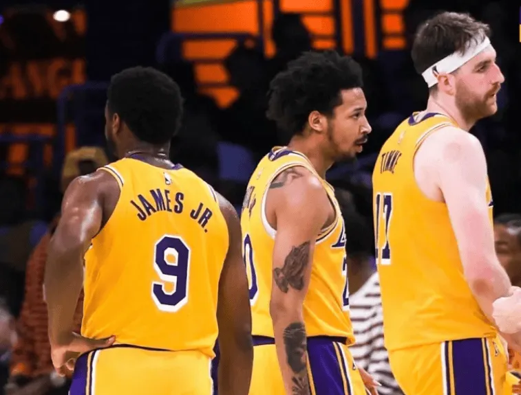 美记：湖人4月已输3场多于整个3月，本季对雷霆马刺活塞1-9