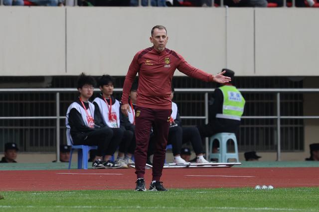 华体会登陆-追访久尔杰维奇：U19国青在路上！土伦杯是巨大考验